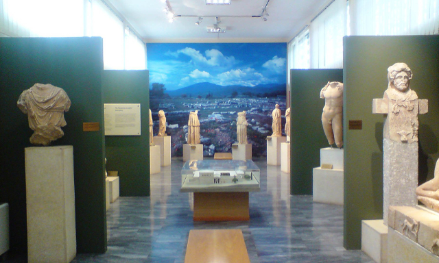 Arkeologiska museet i Chora - Kiparissia | Secret World Trip Planner