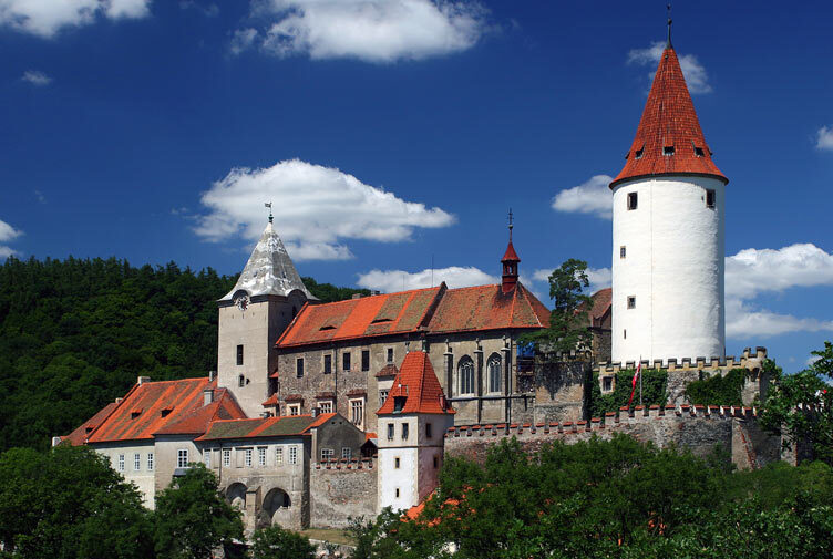 Křivoklát Castle : Castle Silhouette Disney World - Castello di Křivoklát | Secret World Trip Planner