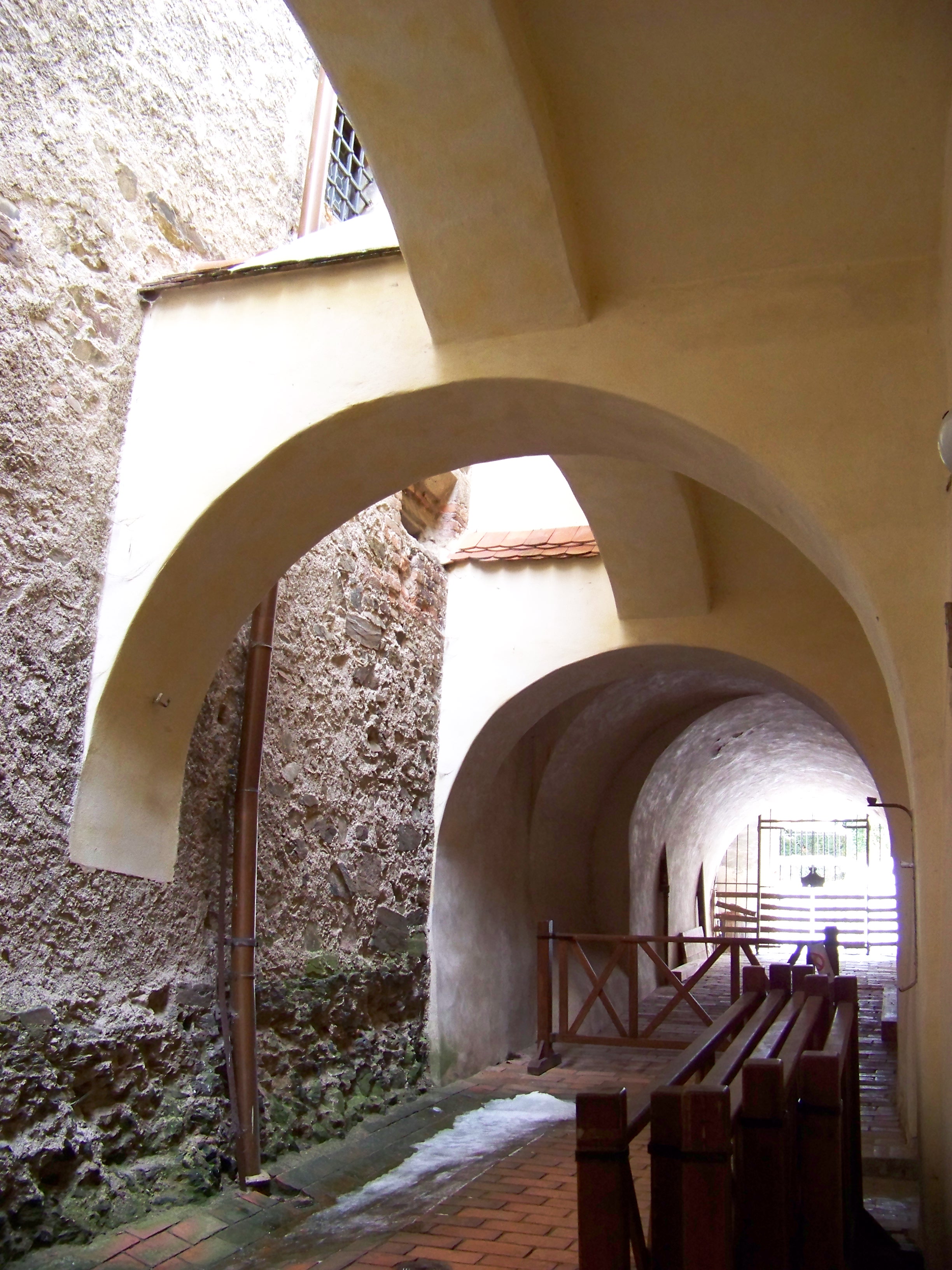 Křivoklát Castle : Castle Silhouette Disney World - Castello di Křivoklát | Secret World Trip Planner