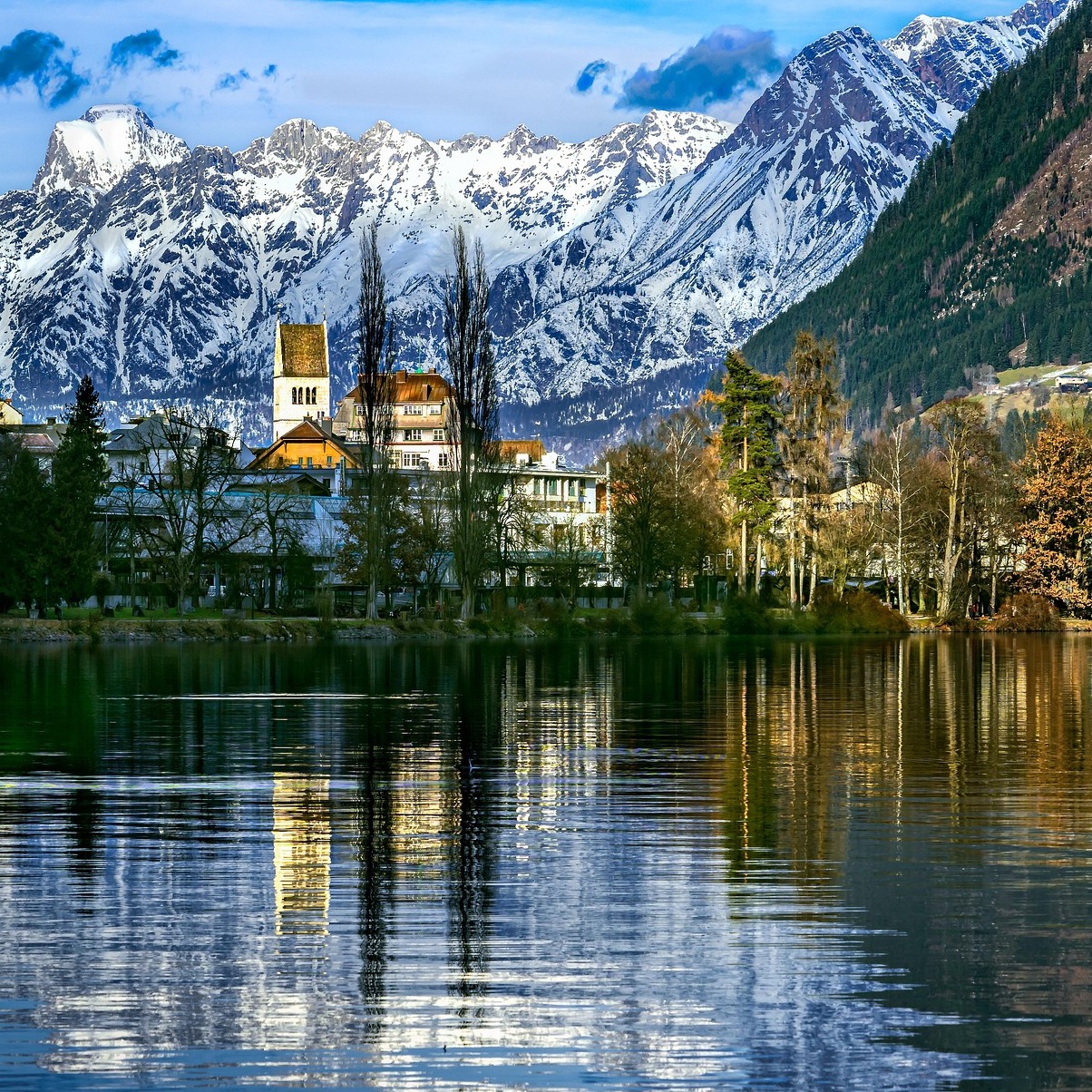 Austria | Lago Zeller See | Secret World Trip Planner