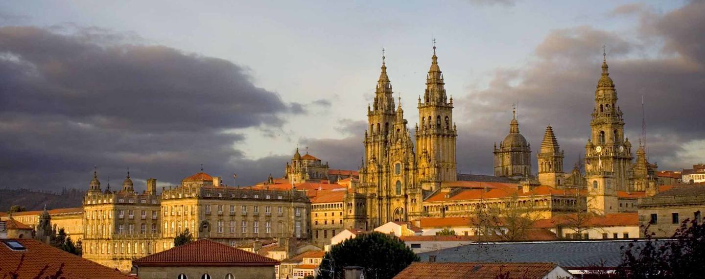 सान्टियागो डे कम्पोस्टेला - Santiago di Compostela | Secret World Trip Planner