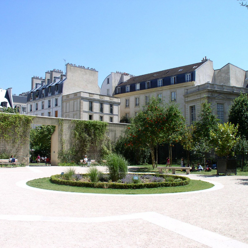 ແອນນາ-ເປີດເຜີຍ - Paris | Secret World Trip Planner
