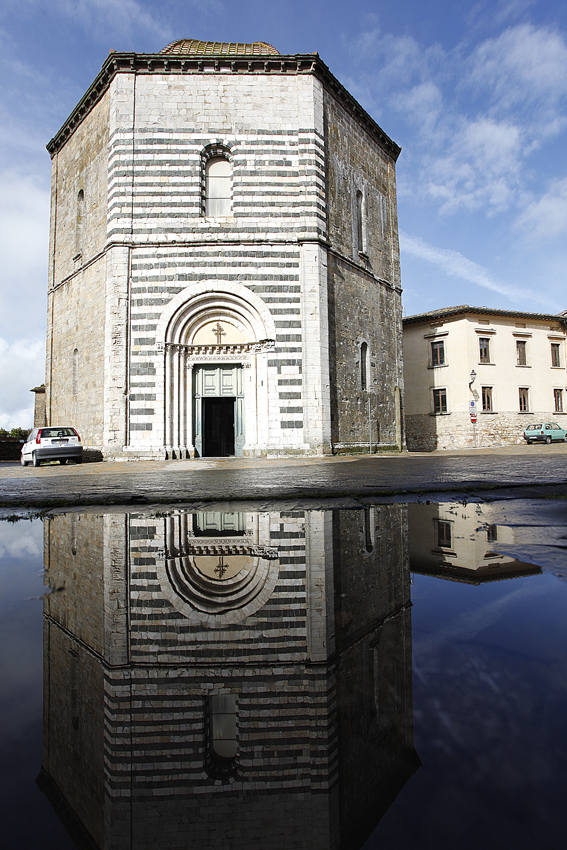 Volterrako San Giovanni Bataioa - Volterra | Secret World Trip Planner