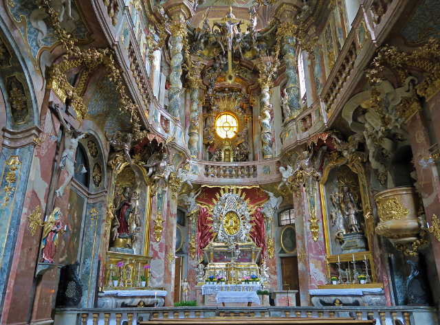 St John of Nepomuk-kyrkan - München | Secret World Trip Planner