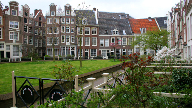 Beguinage - Amsterdam | Secret World Trip Planner