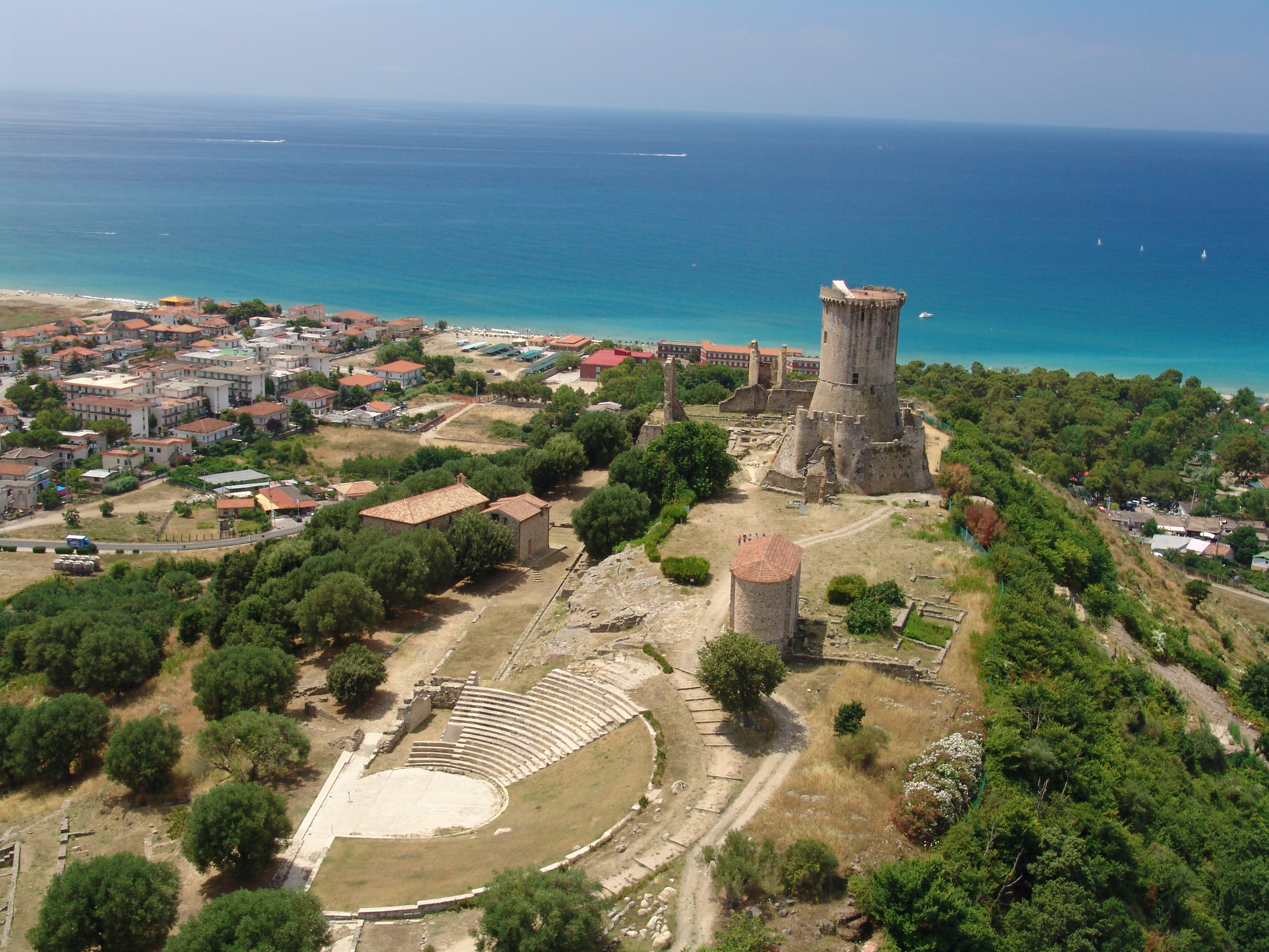 Parmenides och Zenos stad Velia | Secret World Trip Planner