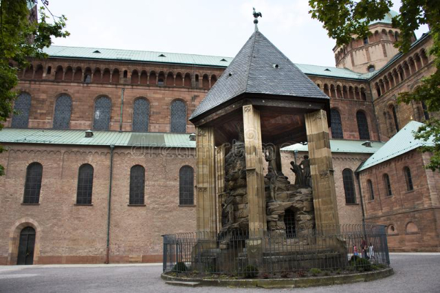 ఆలివ్ పర్వతం - Speyer | Secret World Trip Planner