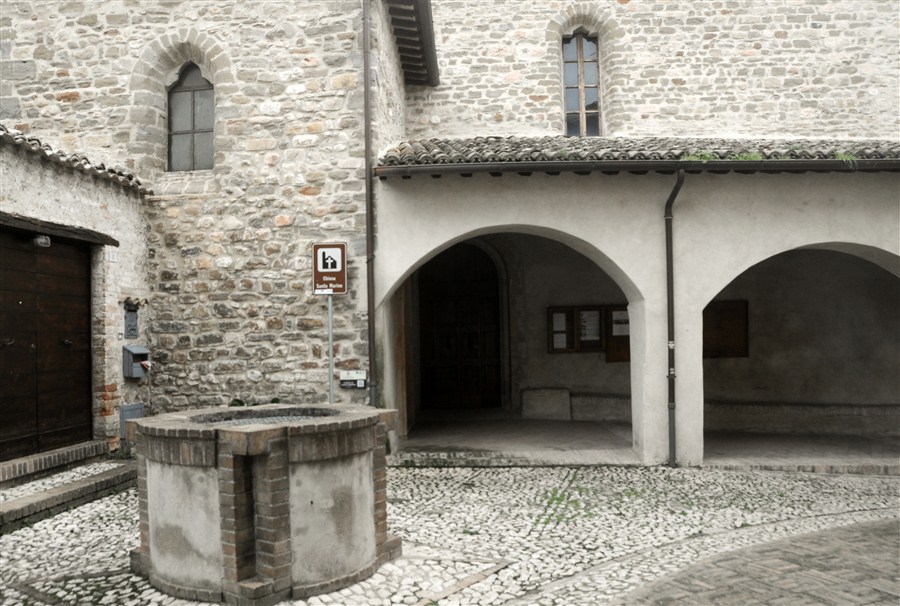 Templom Santa Marina - Castel Ritaldi | Secret World Trip Planner