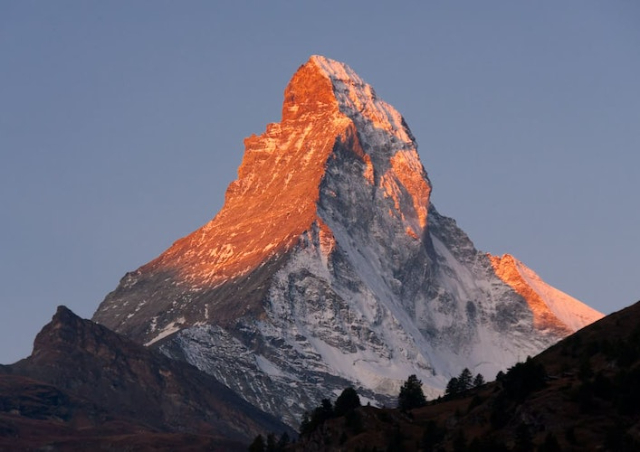 ದಿ ಸೋಲ್ವೇ ತಾತ್ಕಾಲಿಕ - Zermatt | Secret World Trip Planner