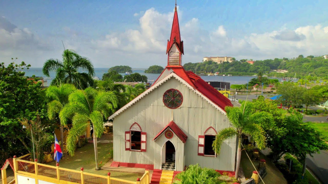 an séipéal - Samana | Secret World Trip Planner