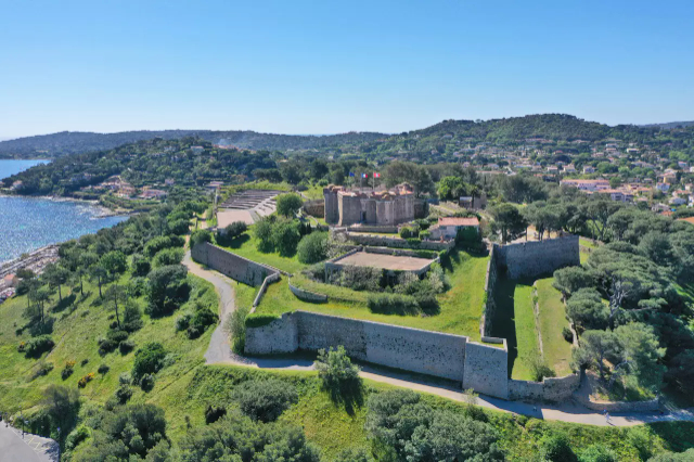 સિટાડેલ - Saint-Tropez | Secret World Trip Planner