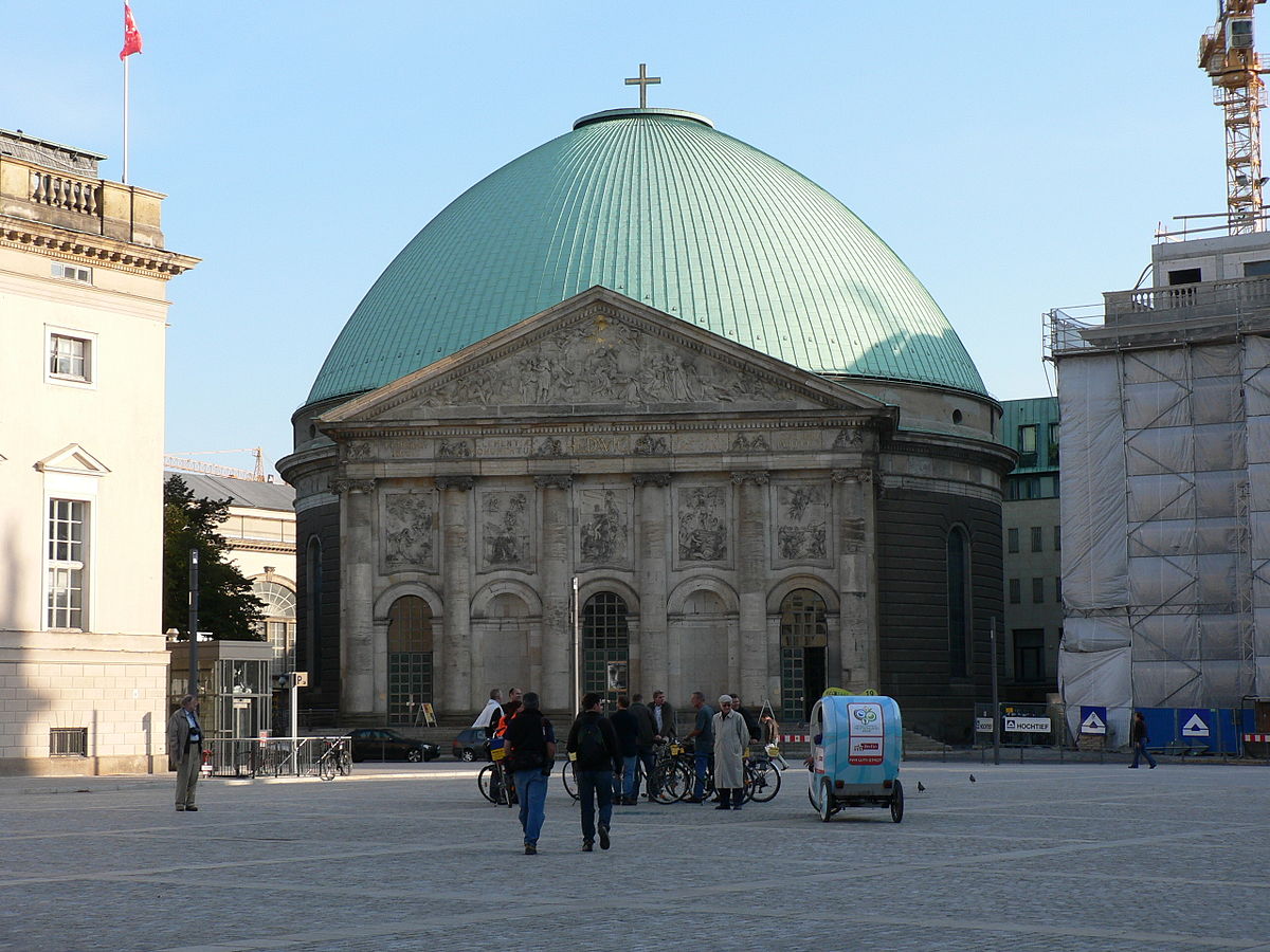 Catedral de Santa Eduvigis - Berlin | Secret World Trip Planner