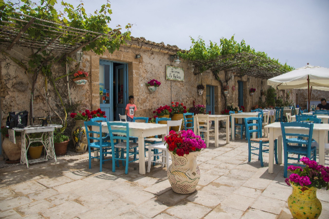 Marzameni itsasertzeko herria - Marzamemi | Secret World Trip Planner