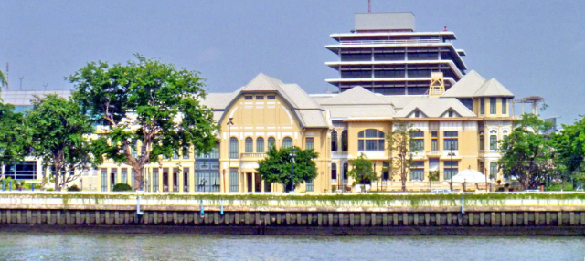 Palata Bang Khun Phrom - Khet Phra Nakhon | Secret World Trip Planner