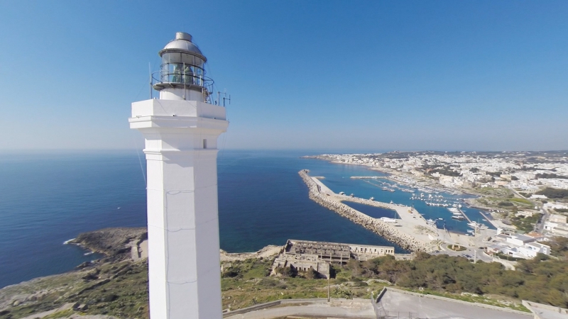 A Santa Maria Di Leuca világítótorony    - Leuca | Secret World Trip Planner