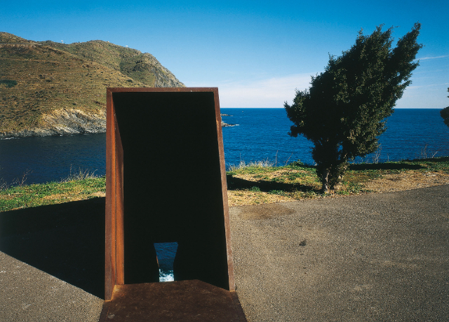 ウォルター・ベンジャミン記念館 - Portbou | Secret World Trip Planner