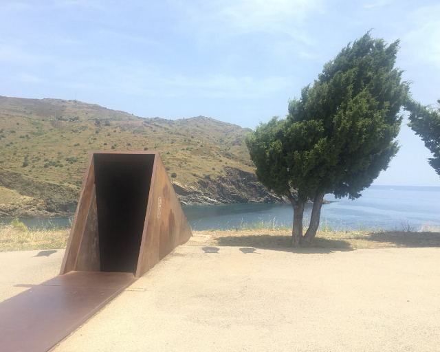 ウォルター・ベンジャミン記念館 - Portbou | Secret World Trip Planner