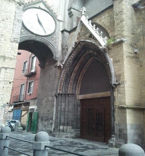 Església de Sant'Eligio al Mercat - Napoli | Secret World Trip Planner