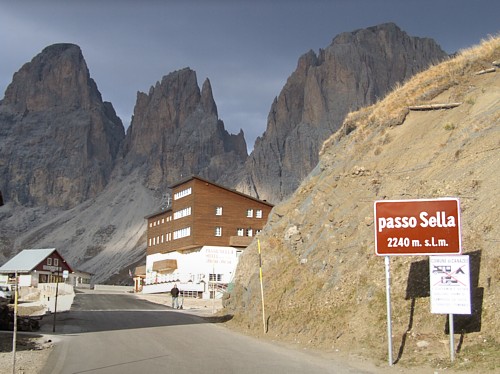 ممر سيلا - Passo Sella | Secret World Trip Planner