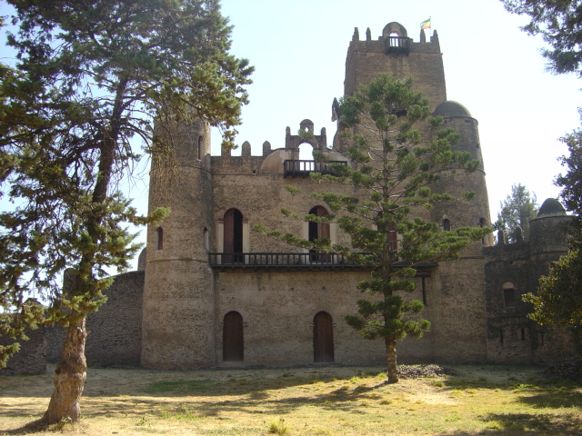 Castello della Rotta és a szellemek - Tetti Sapini | Secret World Trip Planner