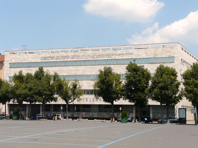 Mozaika budovy pošty - Alessandria | Secret World Trip Planner