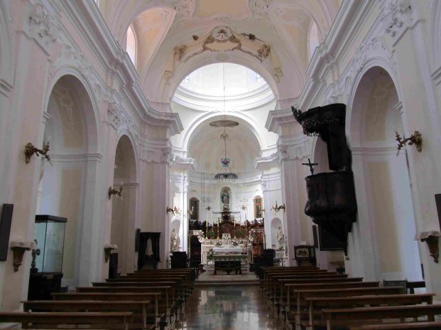 Église des Saints Pierre et Paul - Morano Calabro | Secret World Trip Planner