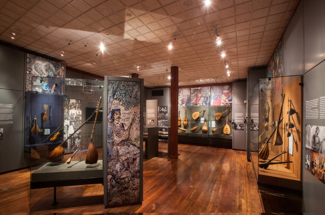 Kreeka rahvamuusikainstrumentide muuseum - Athina | Secret World Trip Planner