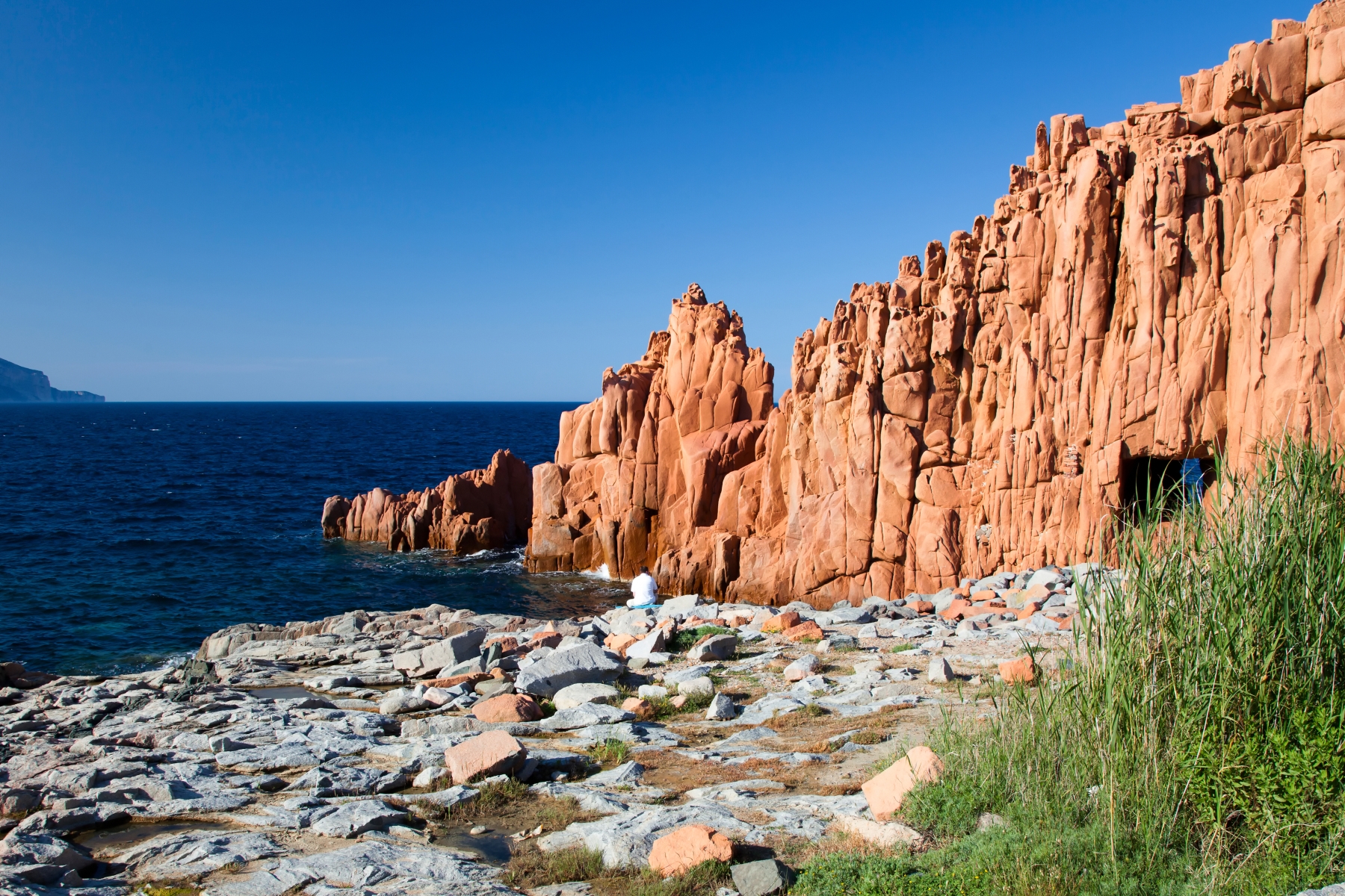 Arbataxeko Arroka Gorriak - Arbatax | Secret World Trip Planner