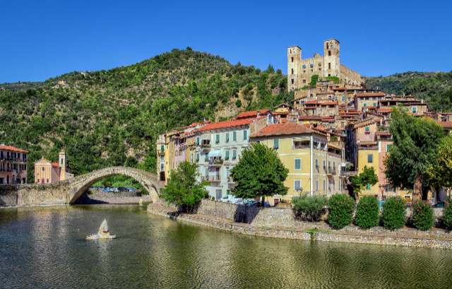 ડોલ્સેએક્વા ગામ - Dolceacqua | Secret World Trip Planner