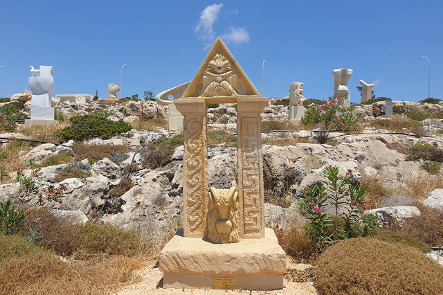 Skulpturparken i Ayia Napa: En harmonisk blandning av konst och natur - Ayia Napa | Secret World Trip Planner