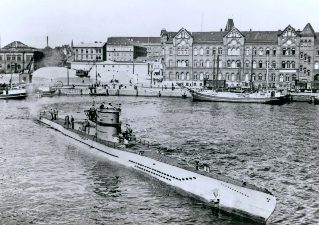 Búnker submarino nazi en La Rochelle - La Rochelle | Secret World Trip Planner