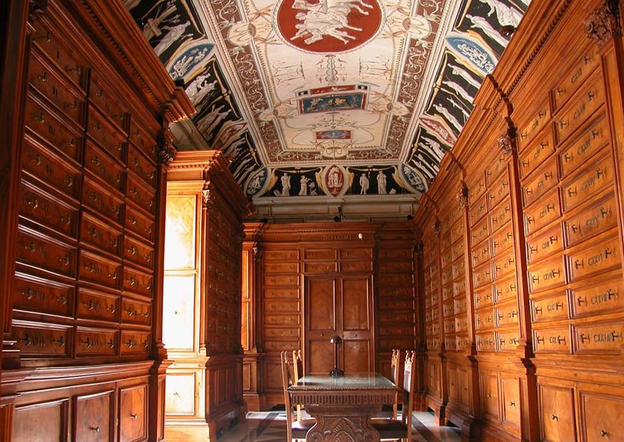 Abbey of the Holy Trinity: a jewel — Corpo di Cava