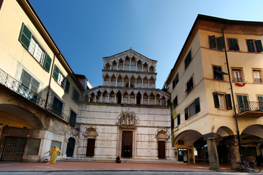 Igrexa de San Michele, en Borgo  - Pisa | Secret World Trip Planner