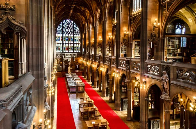 Бібліятэка Джона Райлендса - John Rylands Library | Secret World Trip Planner