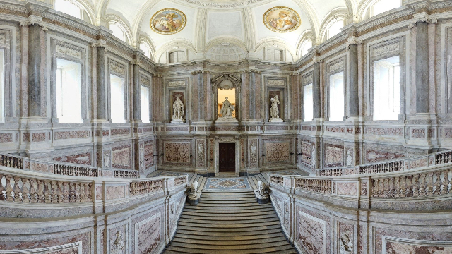 Кралският дворец в Казерта - Caserta | Secret World Trip Planner