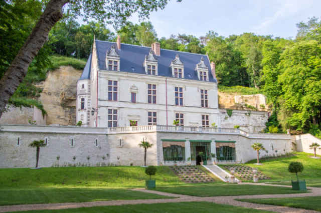 شاتو جيلارد أمبواز - Amboise | Secret World Trip Planner