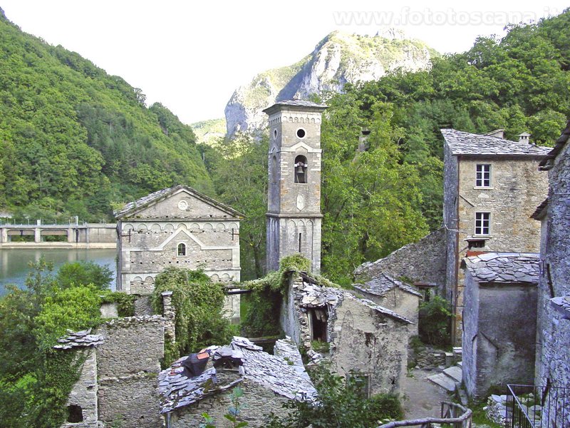 Santa Oileán - Isola Santa | Secret World Trip Planner