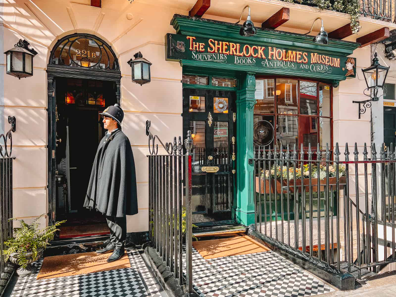 Sherlock Holmes-museet - 221b Baker St | Secret World Trip Planner