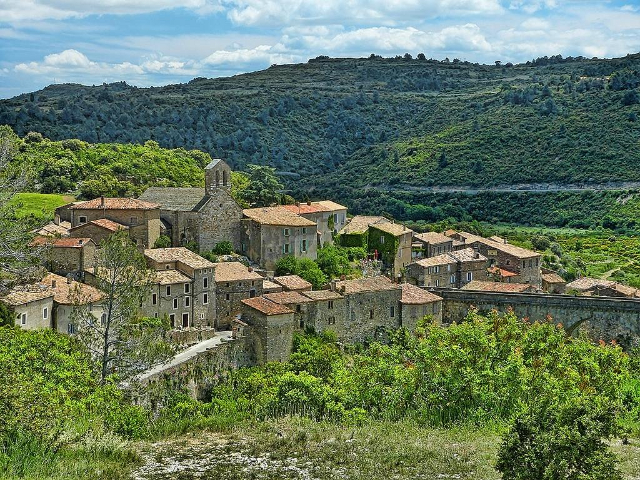 Le village médiéval de Minerve - Minerve | Secret World Trip Planner