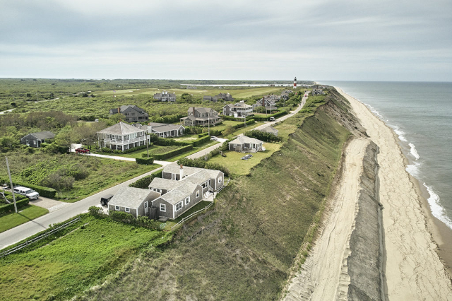 Discovering Nantucket: The Island of Billionaires that Hides a Dark Side - Nantucket | Secret World Trip Planner