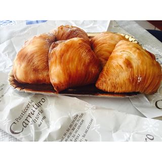 Pasticceria Carraturo e vjetër - Napoli | Secret World Trip Planner