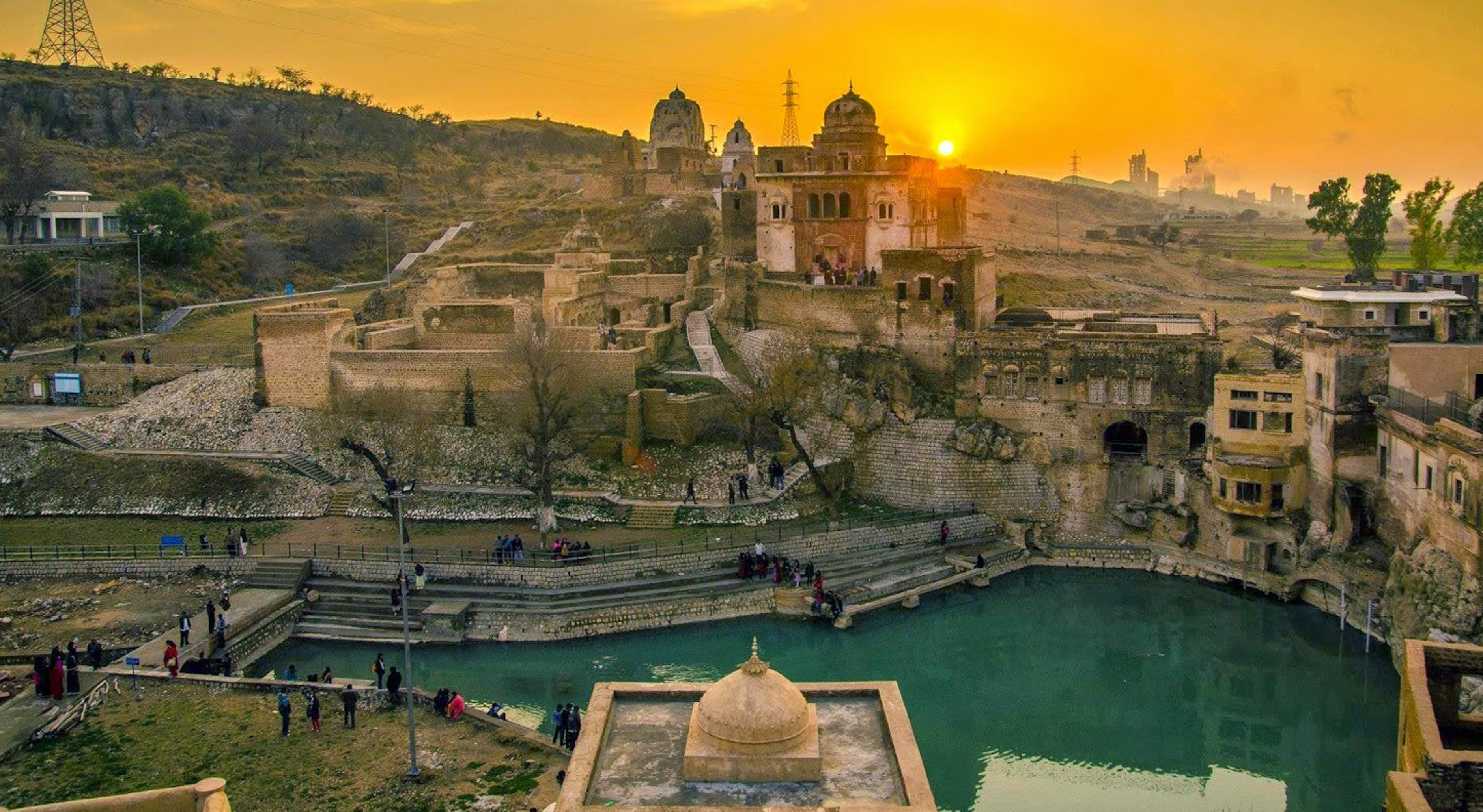 Katas Raj temple in Pakistan — Katas