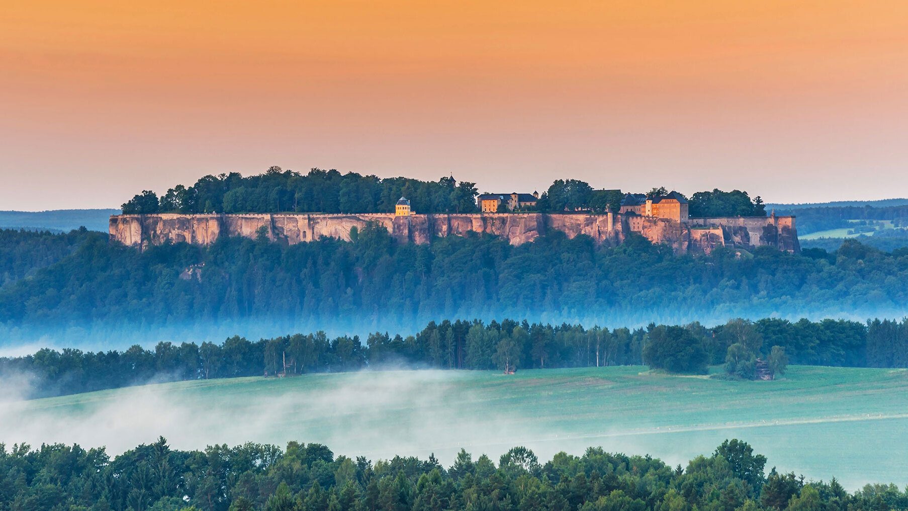 Pháo đài của kiến thức - Königstein im Taunus | Secret World Trip Planner