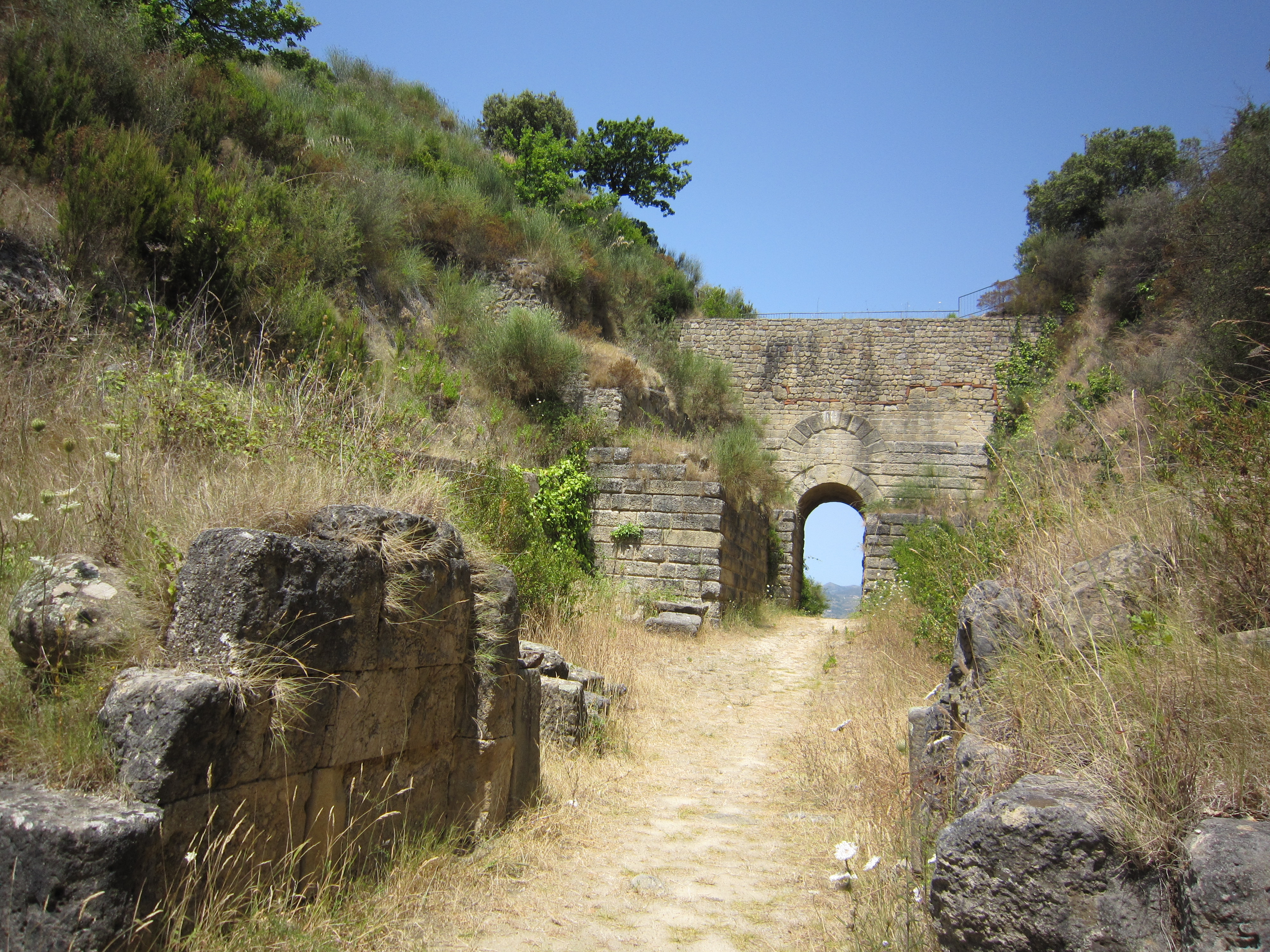 Velia qyteti i Parmenidit dhe Zenonit | Secret World Trip Planner