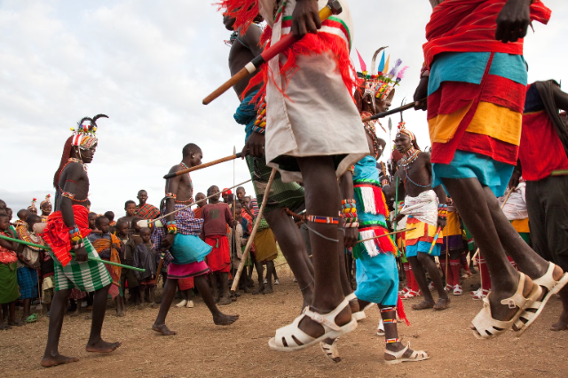 Des forêts aux déserts : La nature sauvage aux couleurs de rouille du nord du Kenya - Monte Kenya | Secret World Trip Planner
