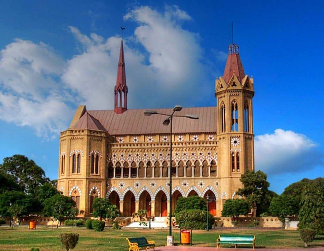 Frere Hall : Un joyau littéraire et historique à Karachi - Karachi | Secret World Trip Planner