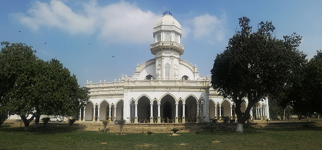 巴哈瓦尔布尔中央图书馆 - Bahawalpur | Secret World Trip Planner
