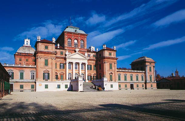 Kungliga slottet Racconigi - Racconigi | Secret World Trip Planner