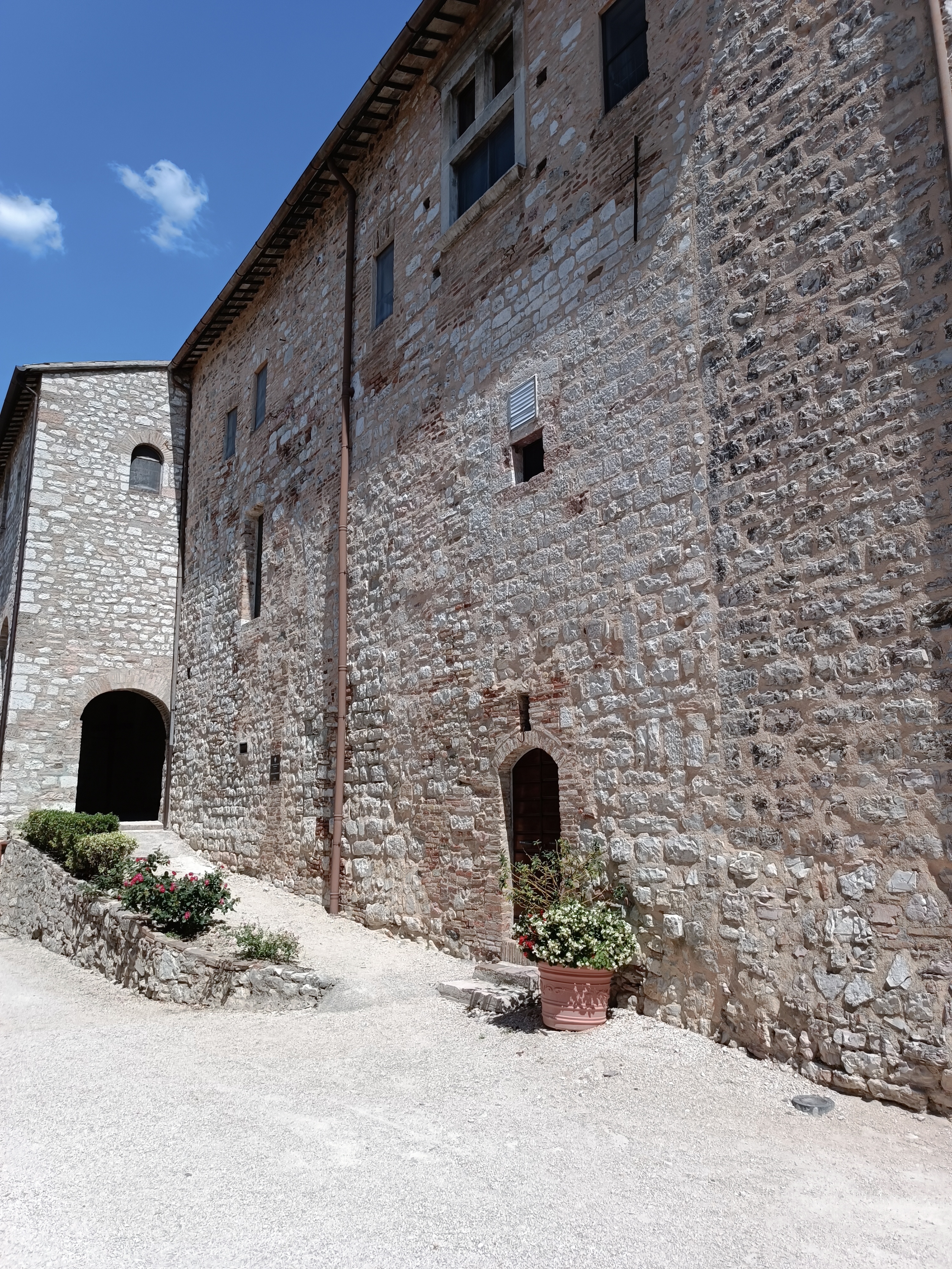 Umbria:Abbey of Santa Croce in Sassovivo - Foligno | Secret World Trip Planner