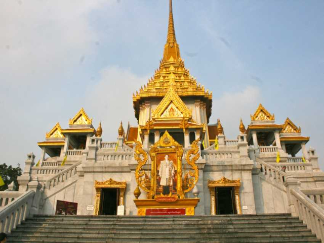 Wat Traimit Withayaram ja Kuldne Buddha - Khet Samphanthawong | Secret World Trip Planner